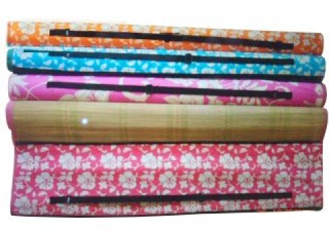 Deluxe Beach Mat With Carry Handle 180 x 60cm